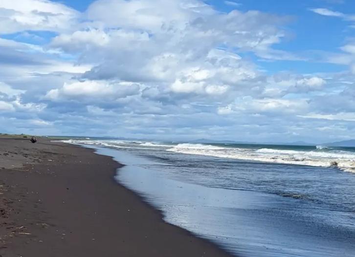 Халактырский — вулканический пляж на берегу Тихого океана